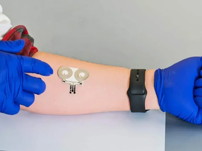 cover-dispositivos-vestibleswearableshipertensyomedicina-predictivaguardianes-da-saydesedentarismocurador-de-dadossayde-digitalprevenyyo-de-doenyasn8n